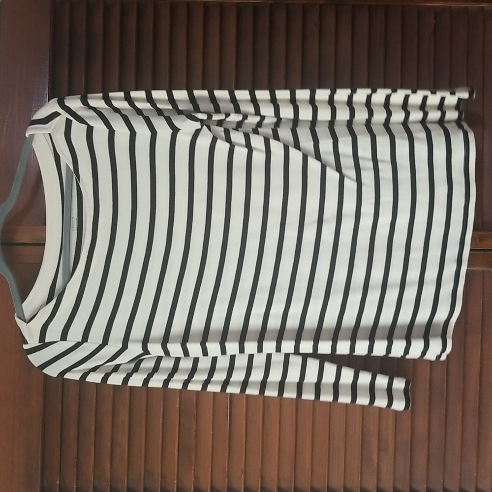Gap L Super Soft Off white black stripe long sleeve